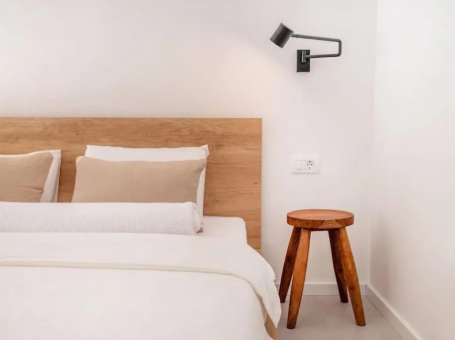 Ray Apartment Split