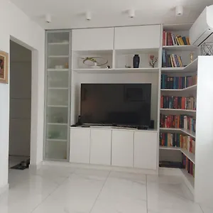  Apartment Daria